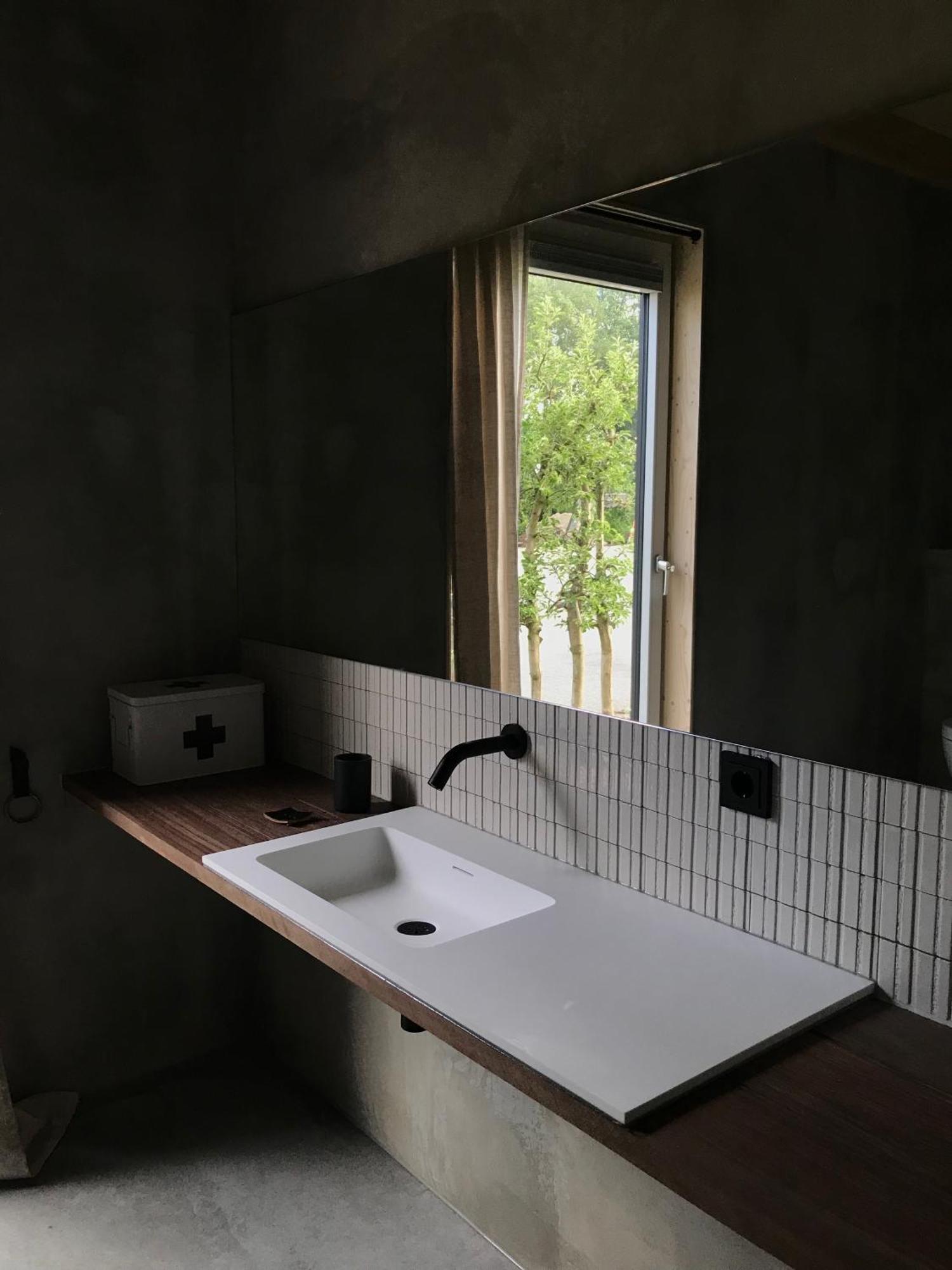 Bed En Brood In De Kapschuur - Boerderij De Zuiderkrib Bed and Breakfast Kraggenburg Εξωτερικό φωτογραφία