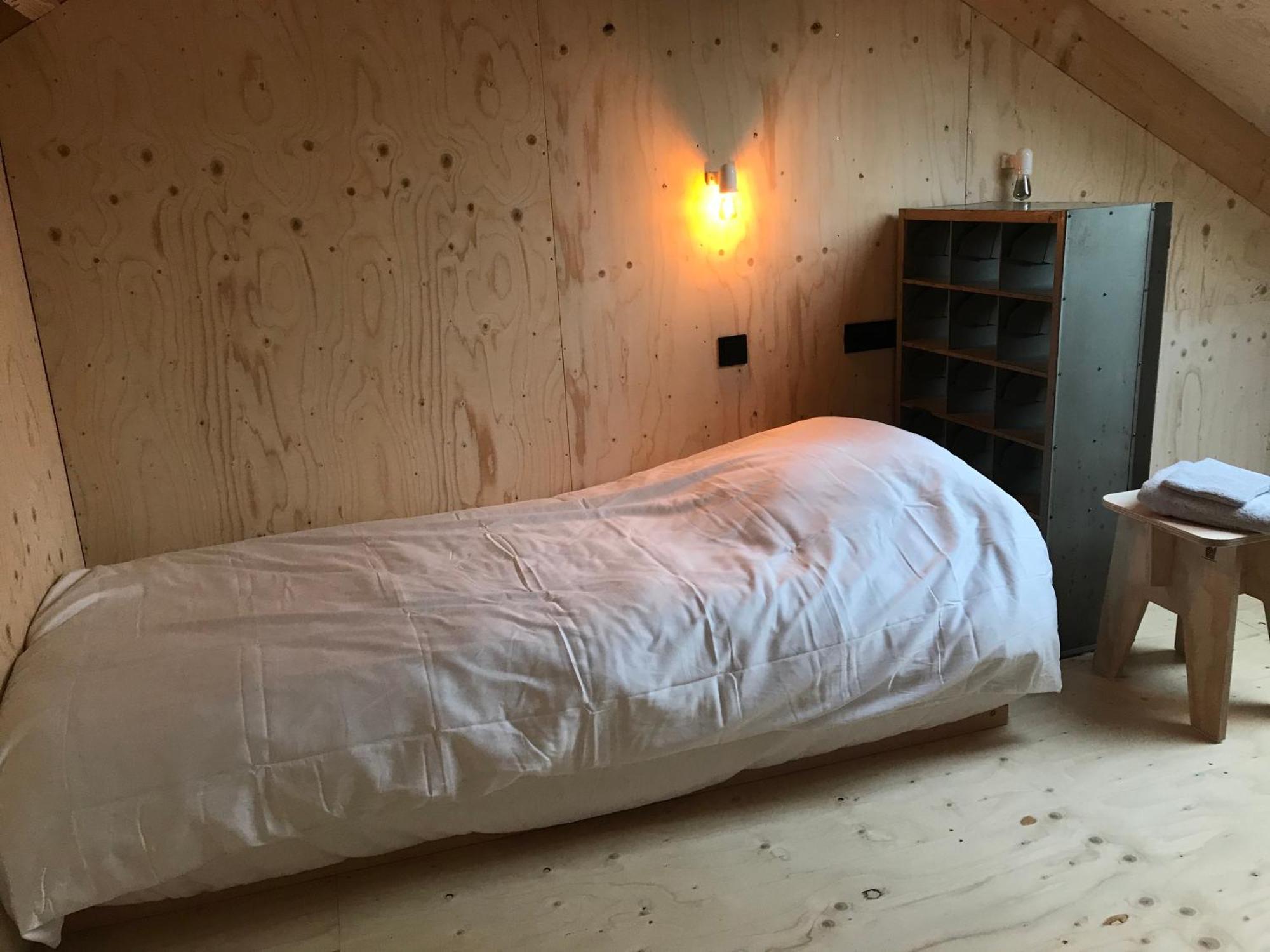 Bed En Brood In De Kapschuur - Boerderij De Zuiderkrib Bed and Breakfast Kraggenburg Εξωτερικό φωτογραφία